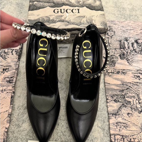 Brand new Gucci black pumps. Size 39.5 - Picture 6 of 7